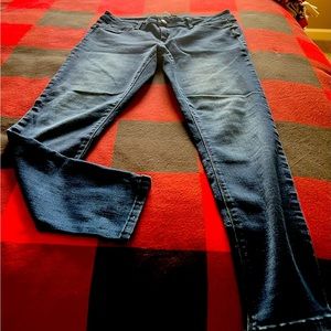 1822 Denim jeans, Wynter skinny low rise butter jeans, 12/31, great condition.